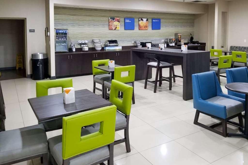 Surestay Plus By Best Western Corydon Restaurant photo