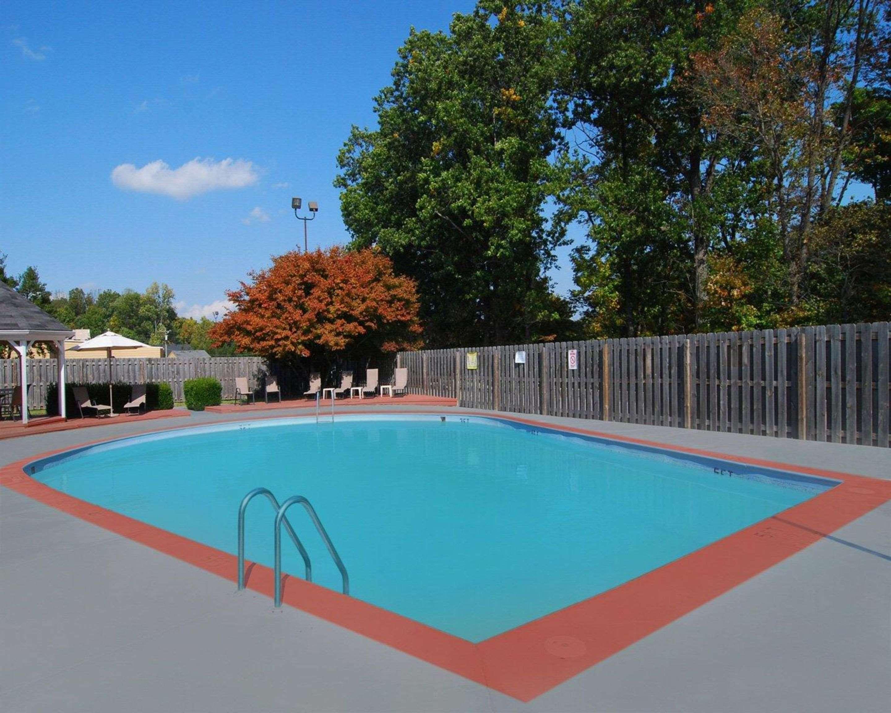 Surestay Plus By Best Western Corydon Exterior photo